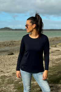 Ebony Curve Hem Top