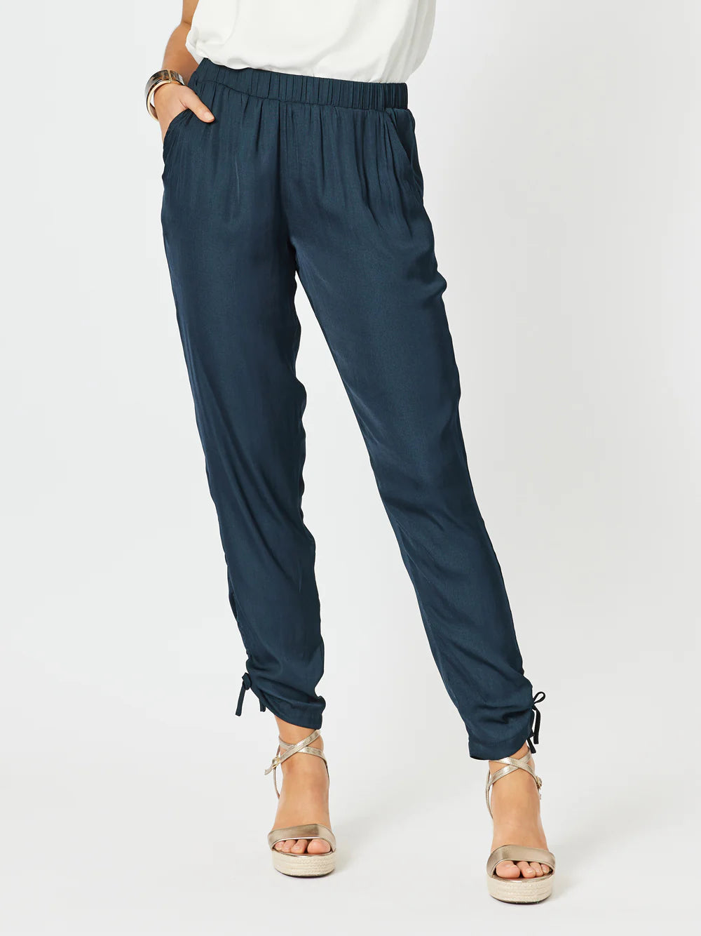 Hammock and Vine Traveller Pant