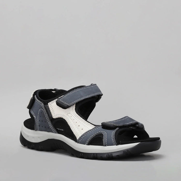 CC Resorts Ekam Sandal