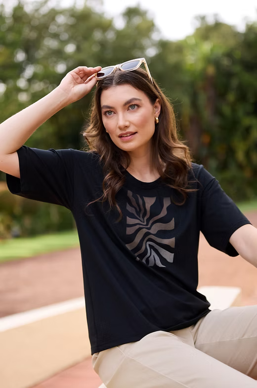 Newport Noire Tee